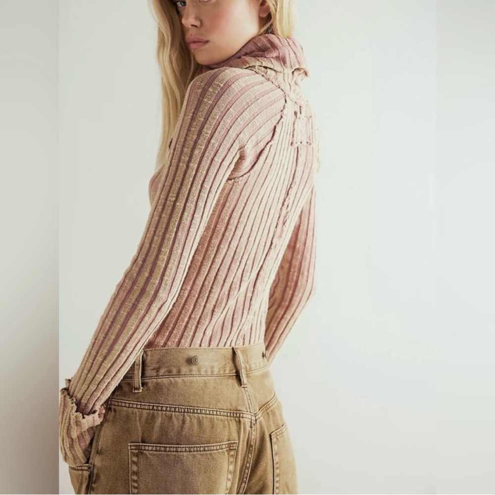 Free People Turtleneck Slouchy Knit Sweater Ribbed Long Cuffed Sleeve Raw Seam - Picture 10 of 14